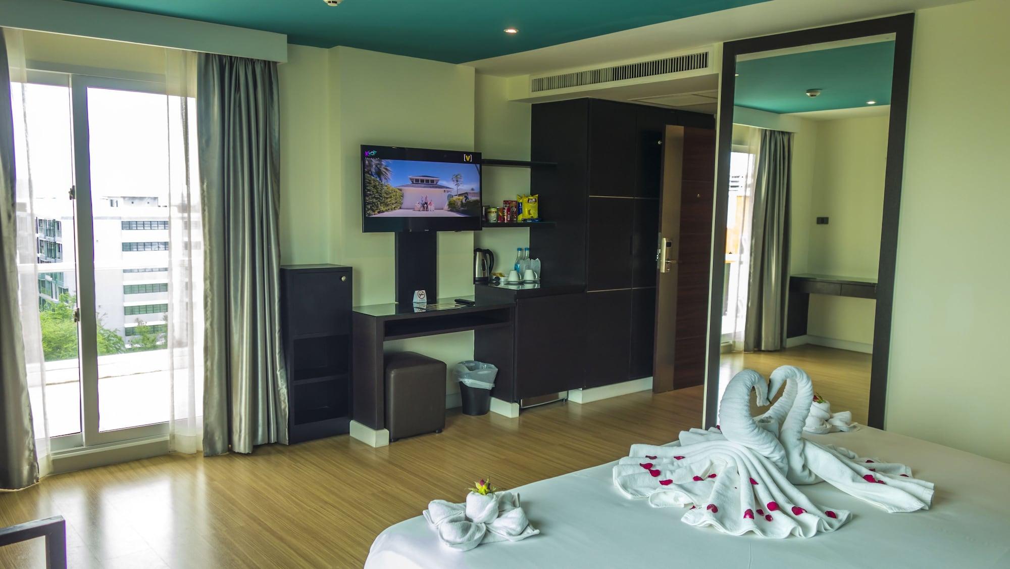 Unique Regency Pattaya Hotel Екстериор снимка