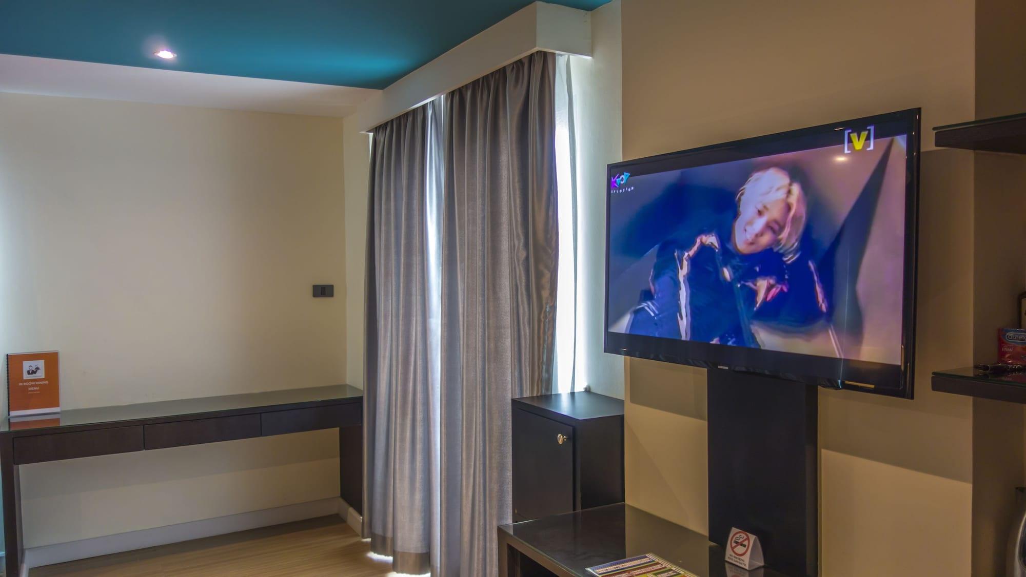 Unique Regency Pattaya Hotel Екстериор снимка