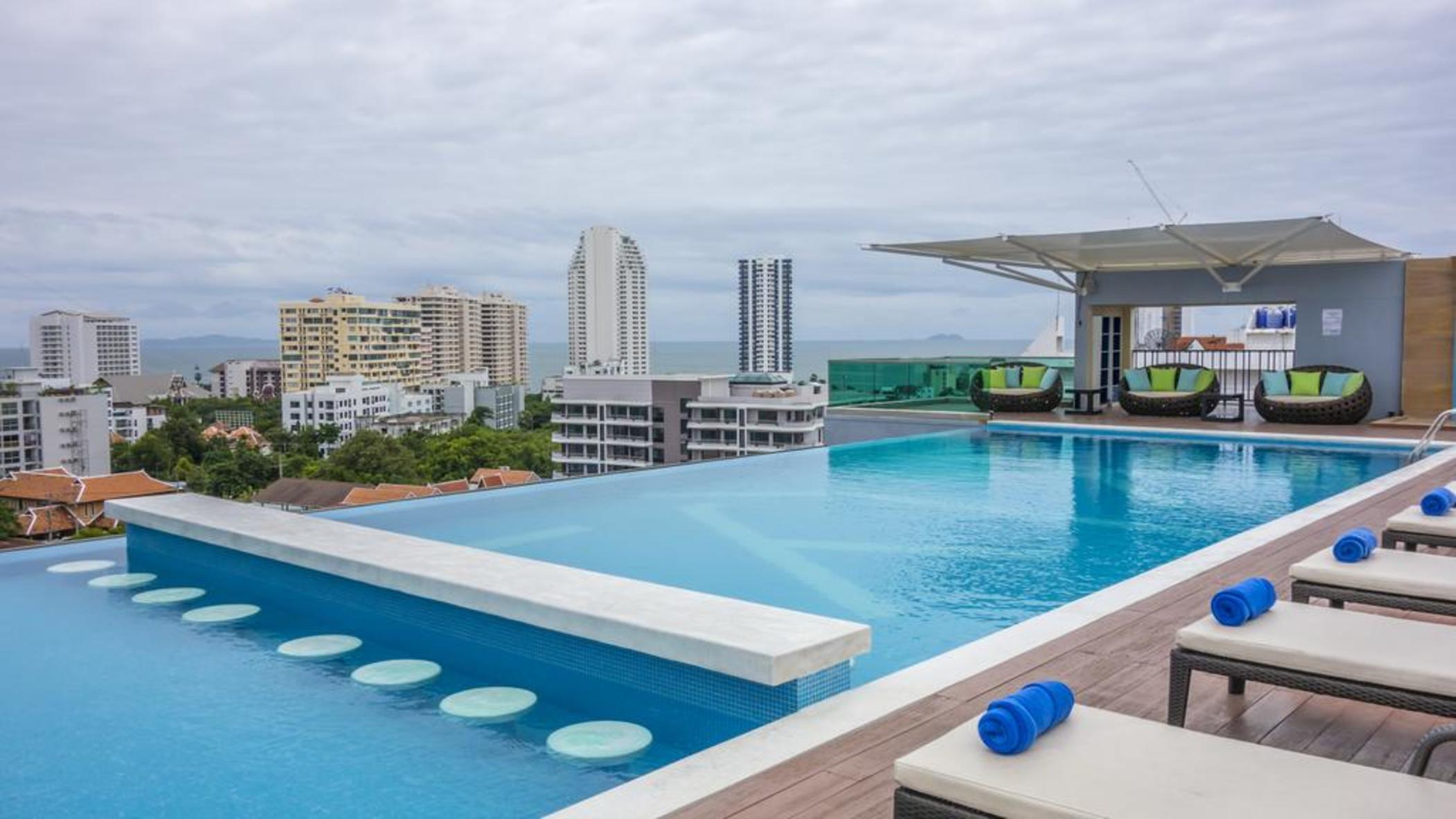 Unique Regency Pattaya Hotel Екстериор снимка