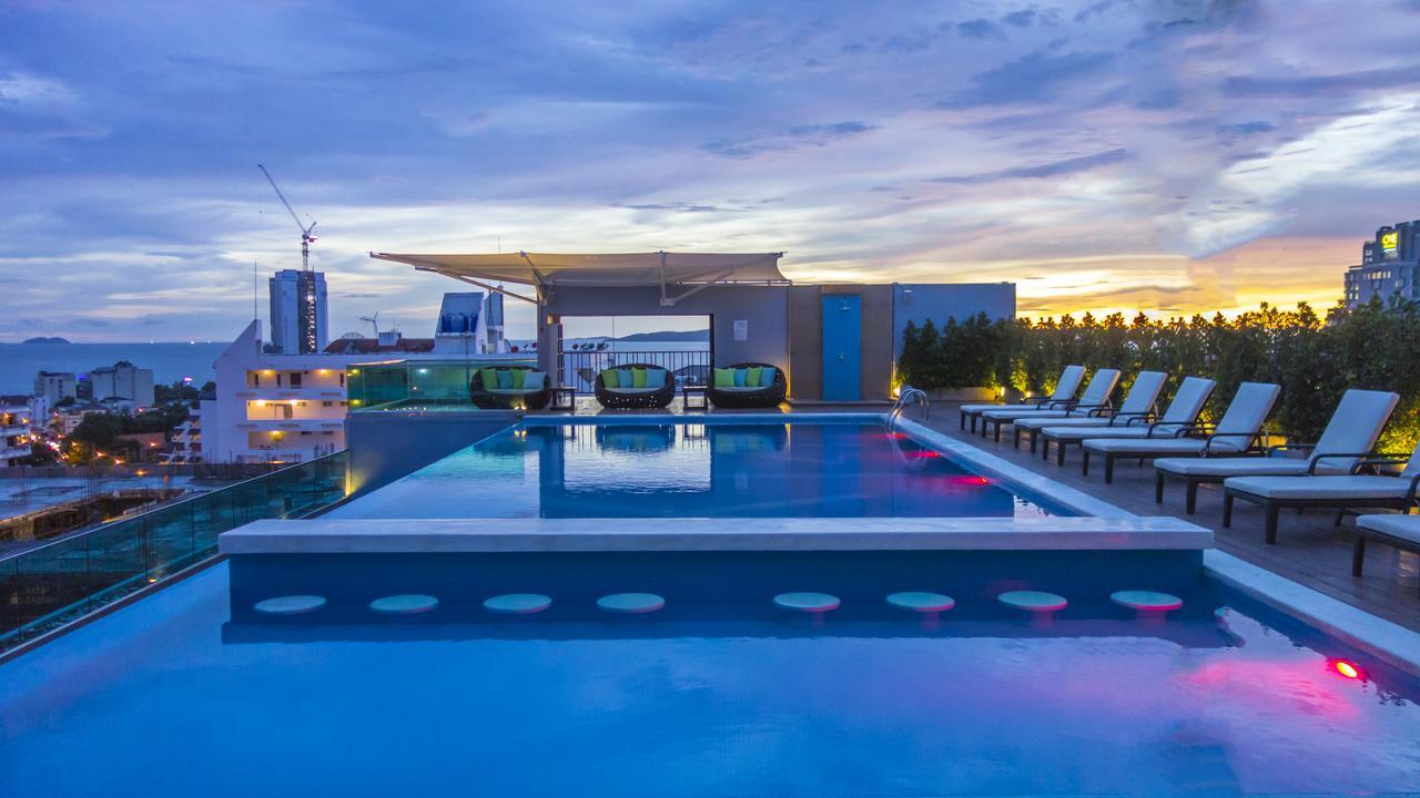 Unique Regency Pattaya Hotel Екстериор снимка
