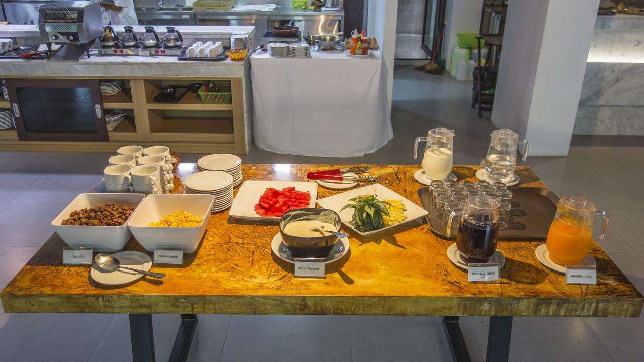 Unique Regency Pattaya Hotel Екстериор снимка