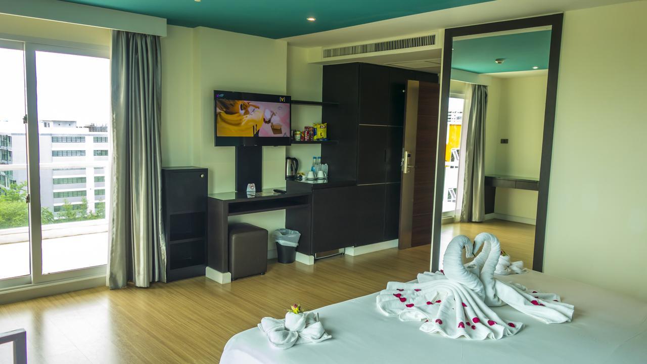 Unique Regency Pattaya Hotel Екстериор снимка